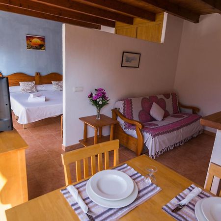 Hostal Cala Boix Es Cana Esterno foto