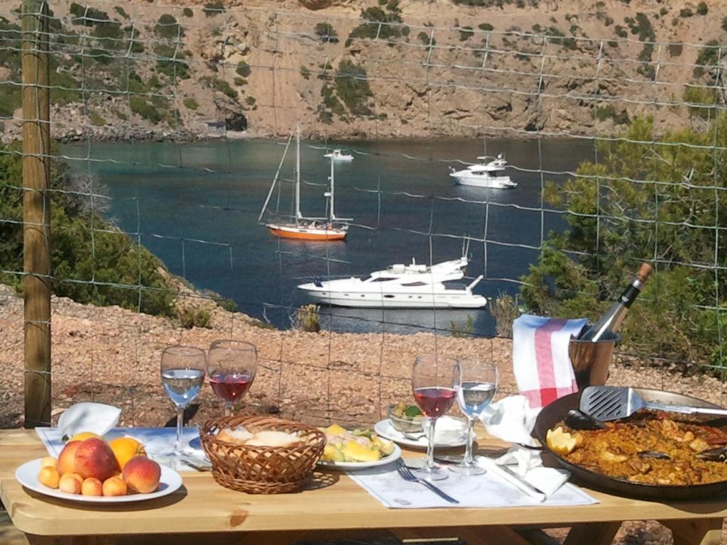 Hostal Cala Boix Es Cana Esterno foto