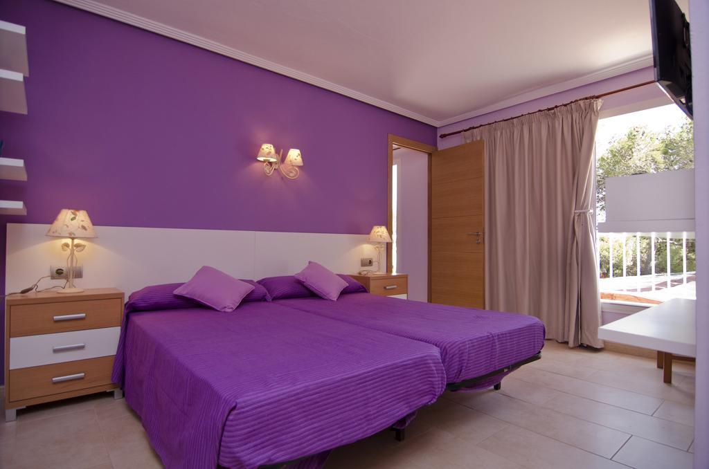 Hostal Cala Boix Es Cana Esterno foto