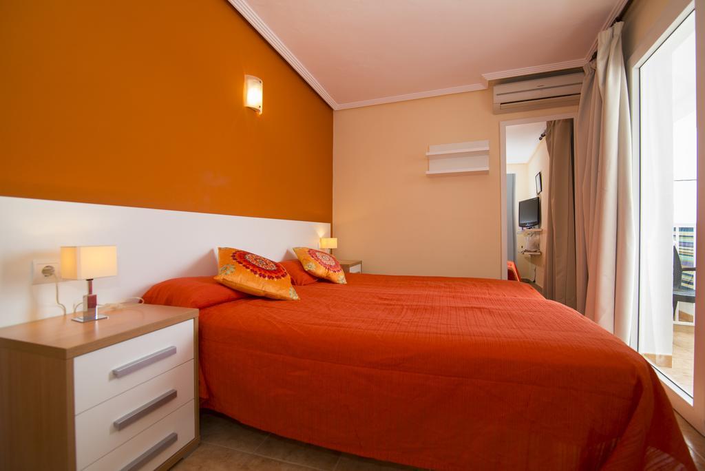 Hostal Cala Boix Es Cana Esterno foto