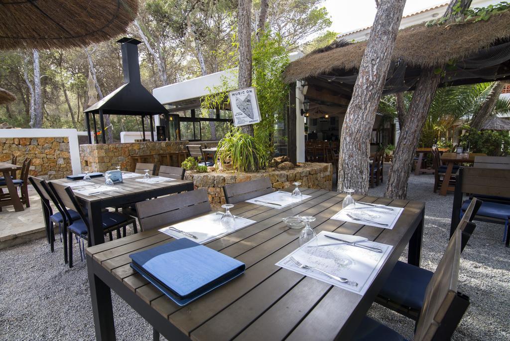 Hostal Cala Boix Es Cana Esterno foto