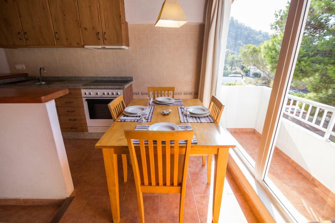 Hostal Cala Boix Es Cana Esterno foto