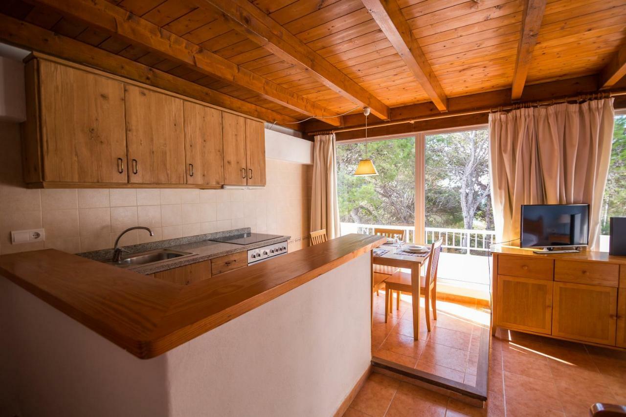 Hostal Cala Boix Es Cana Esterno foto